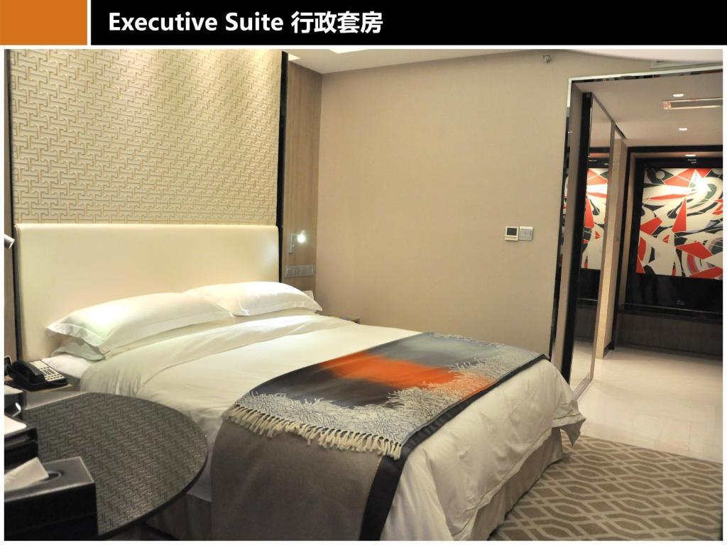 M Hotel Chengdu Room photo