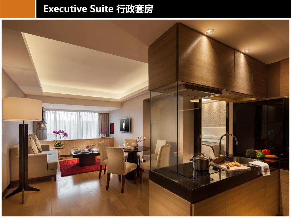M Hotel Chengdu Room photo